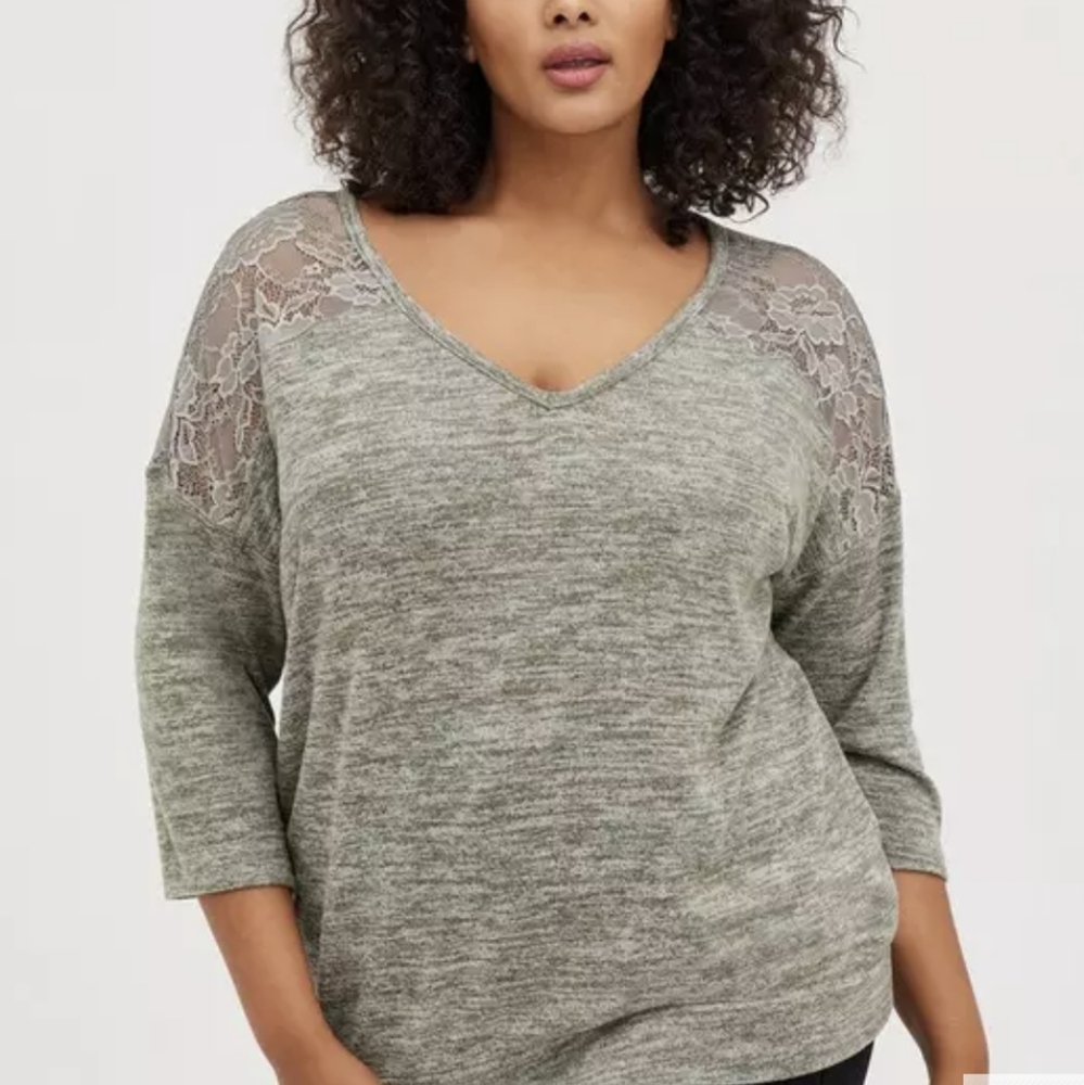 Torrid 3 Relaxed Fit Super Soft Plush V Neck Lace Yoke Dolman Top 3X #4